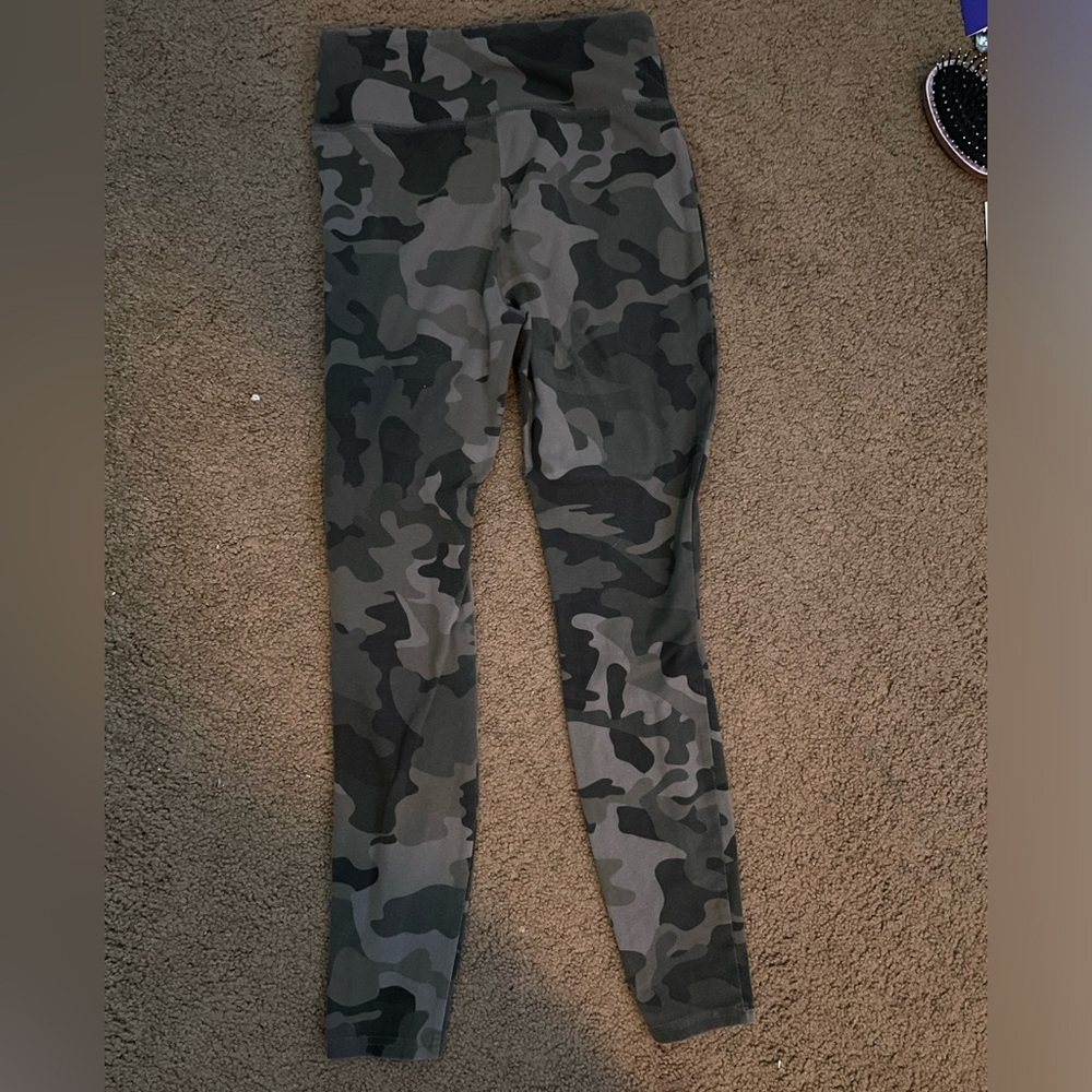 camo leggings